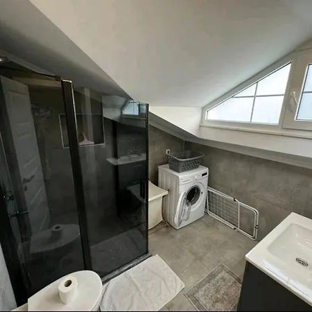 Diamond B2 Blok Ikiz Ortak Havuz Kemer